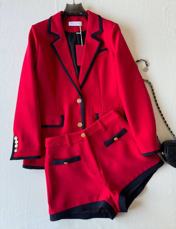 КОСТЮМ VALENTINO фото