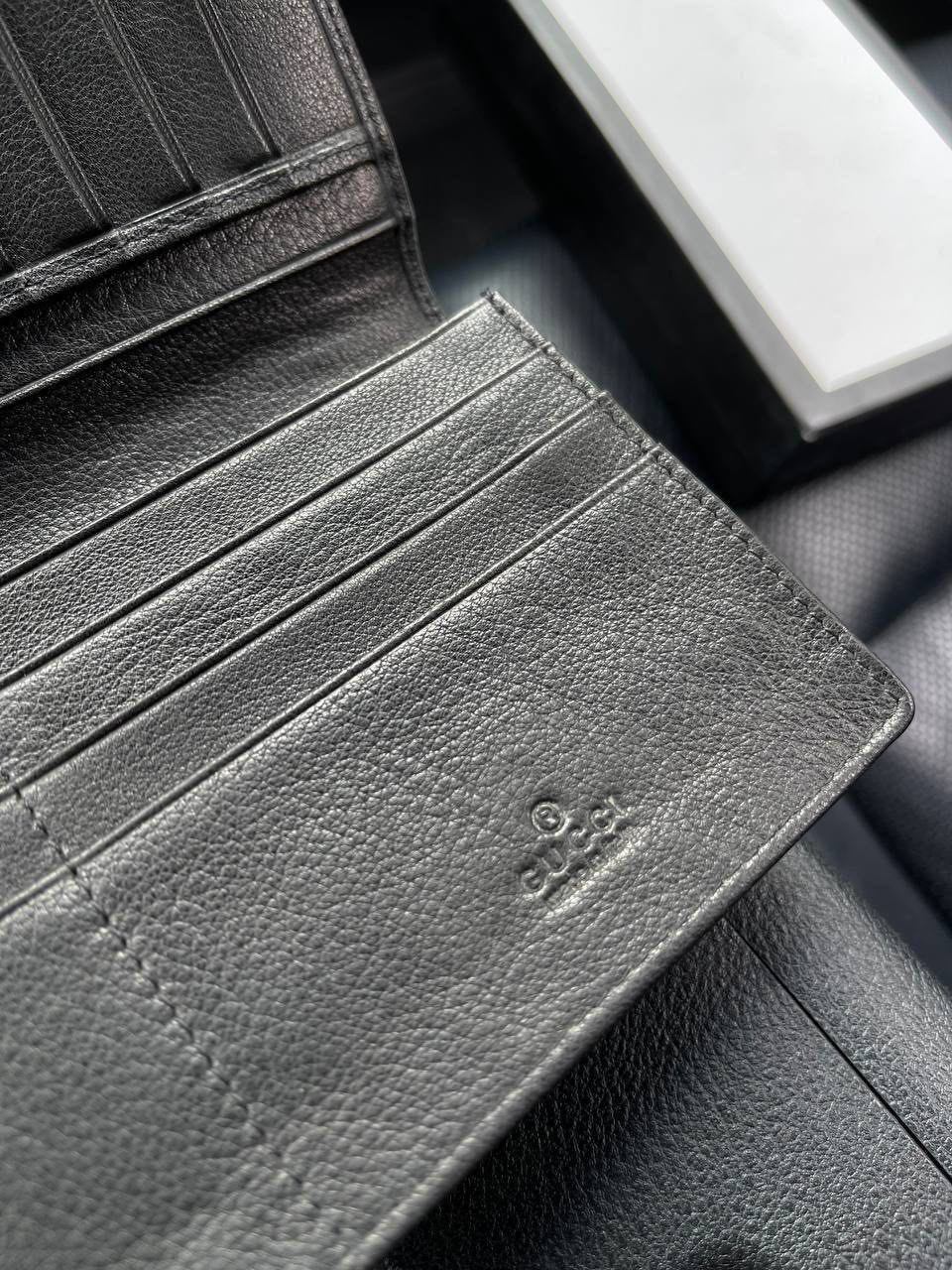 МУЖСКОЙ КУПЮРНИК GUCCI детальное фото