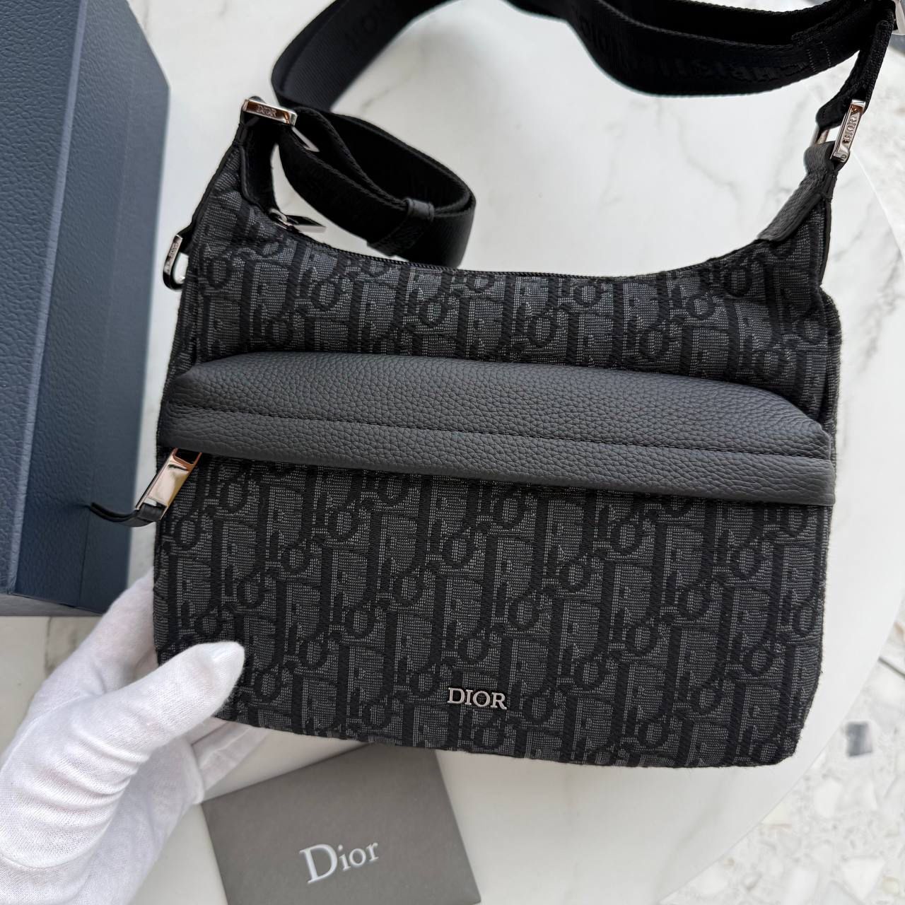 МУЖСКАЯ СУМКА МЕССЕНДЖЕР CHRISTIAN DIOR детальное фото