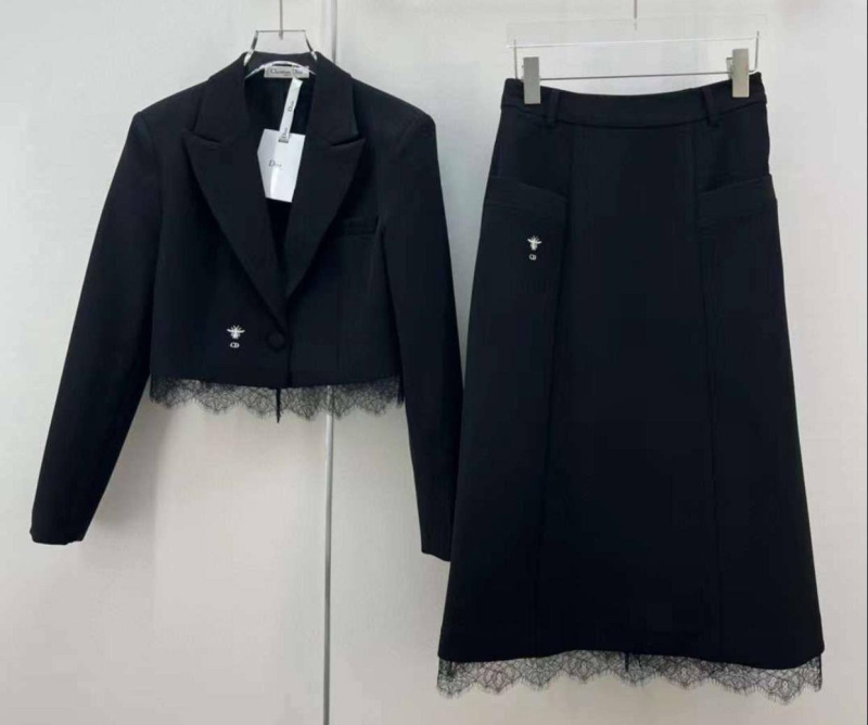 КОСТЮМ DIOR фото