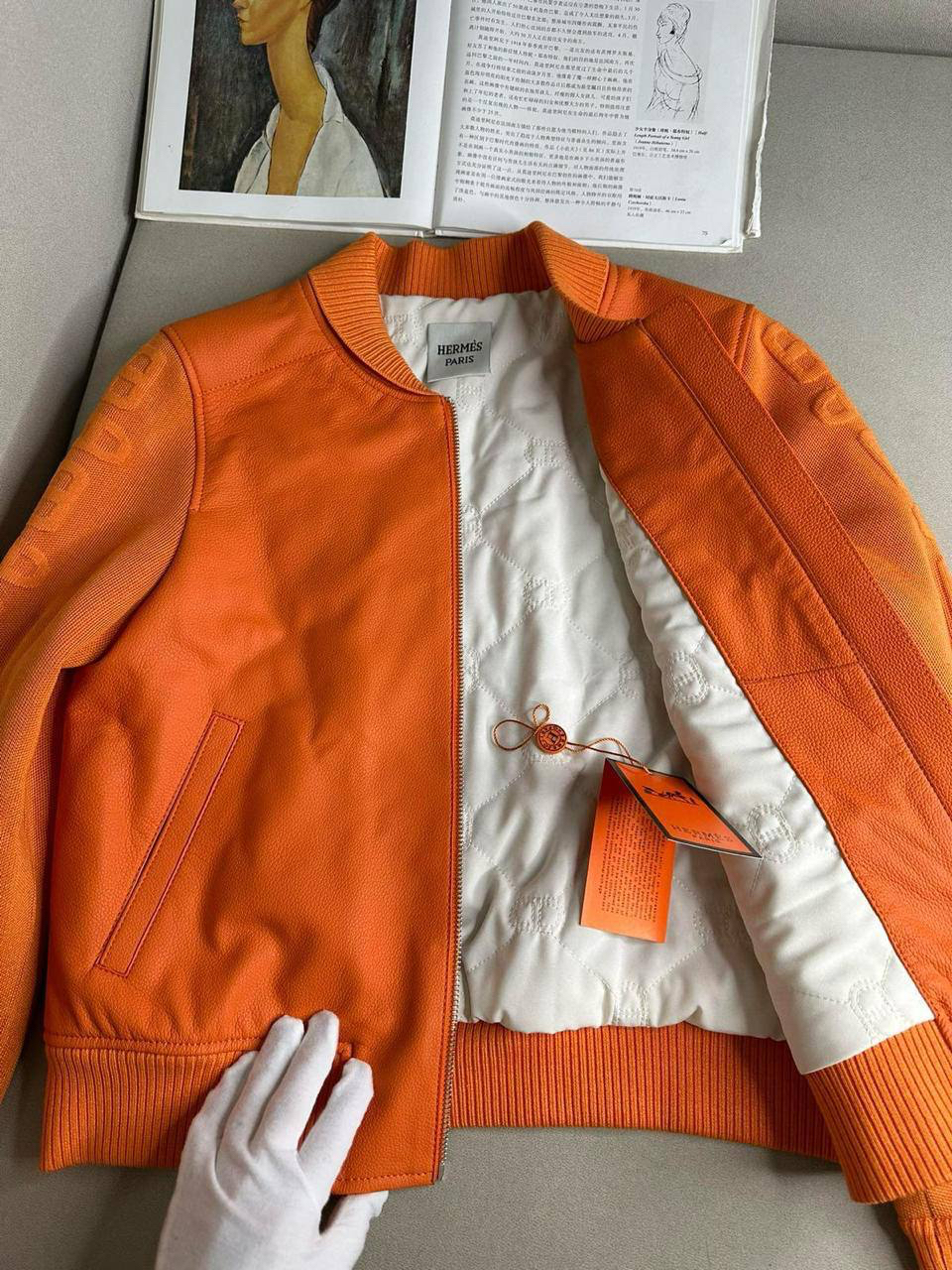 БОМБЕР HERMES детальное фото