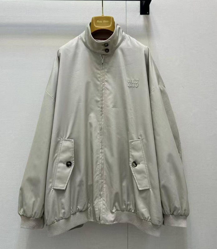 ВЕТРОВКА MIU MIU фото