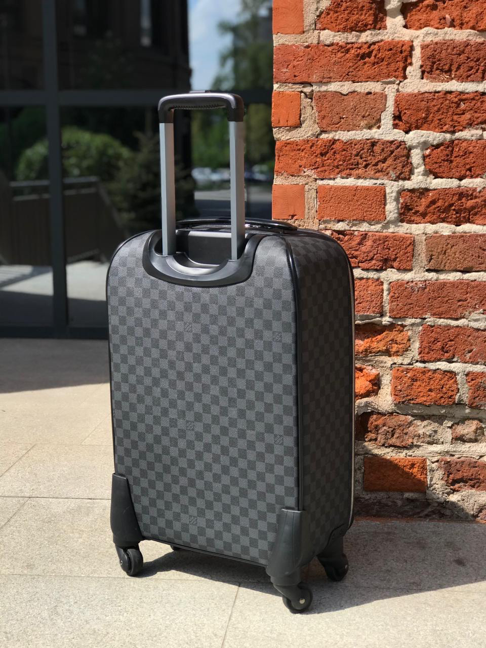 ЧЕМОДАН LOUIS VUITTON детальное фото