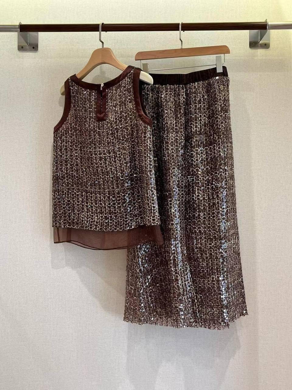 КОСТЮМ BRUNELLO CUCINELLI детальное фото