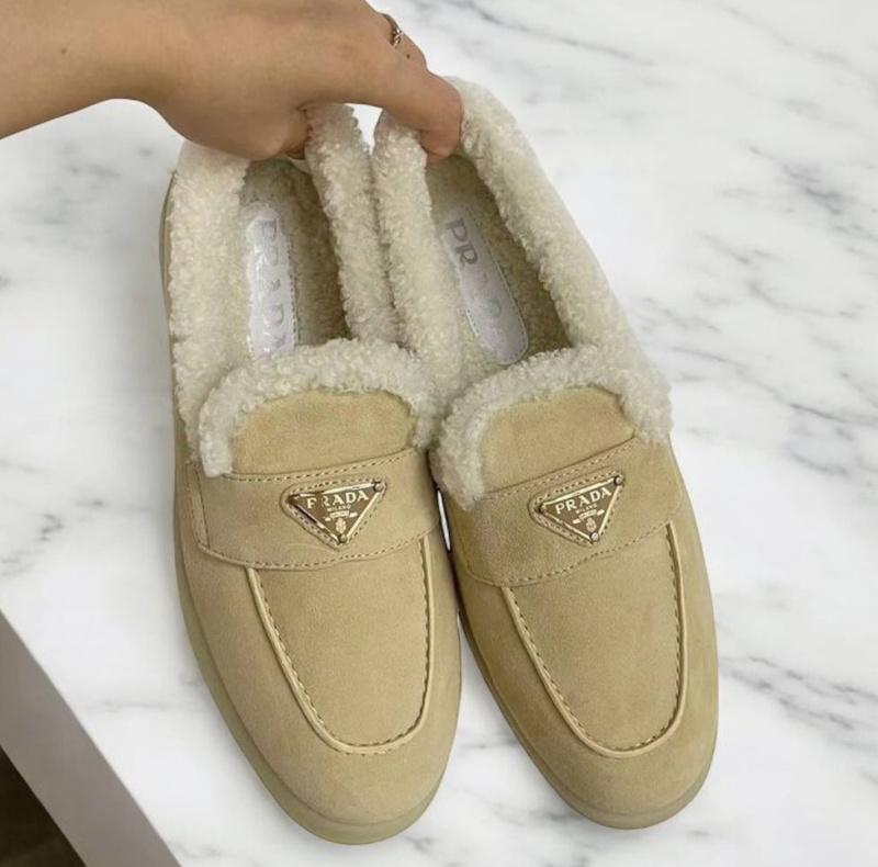 ЛОФЕРЫ PRADA фото