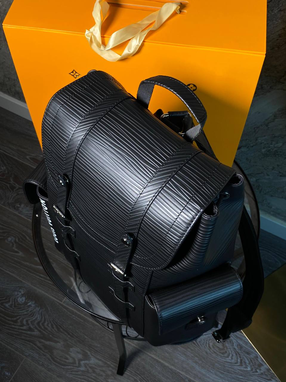 МУЖСКОЙ РЮКЗАК LOUIS VUITTON детальное фото