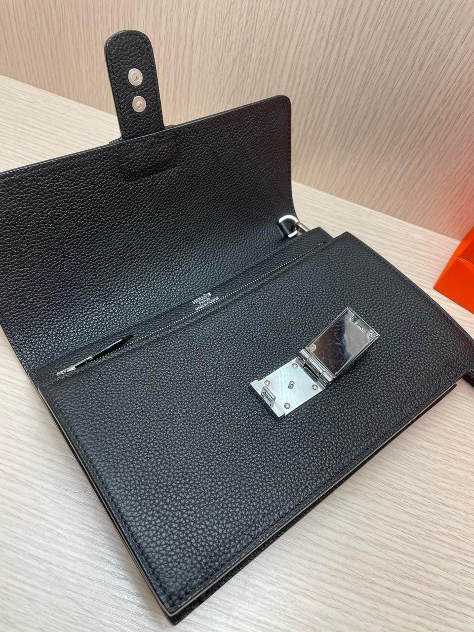 МУЖСКОЙ КЛАТЧ HERMES детальное фото