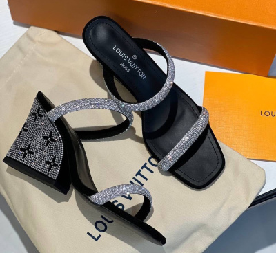 БОСОНОЖКИ LOUIS VUITTON фото