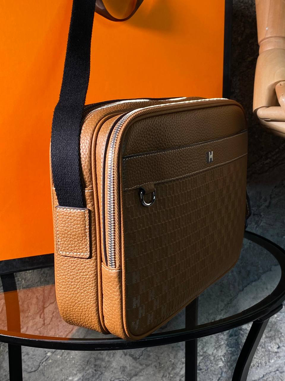 МУЖСКАЯ СУМКА МЕССЕНДЖЕР HERMES детальное фото