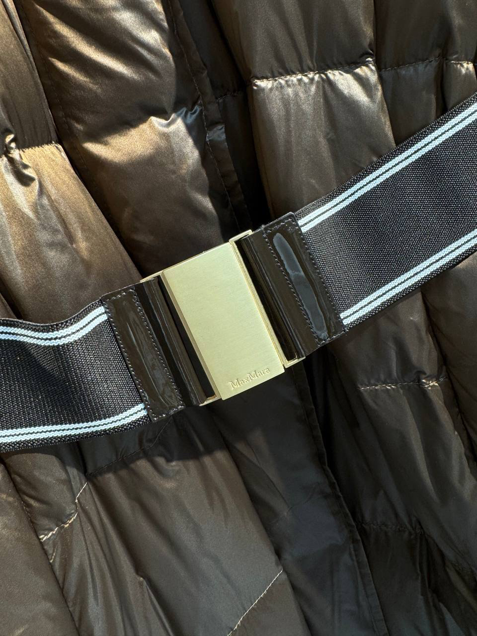 ПУХОВИК MAX MARA детальное фото