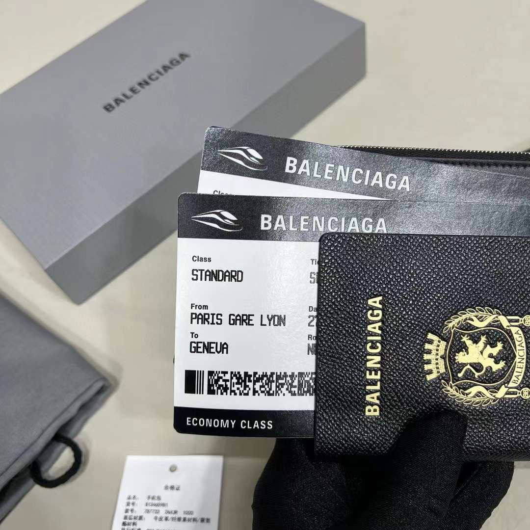 СУМКА BALENCIAGA PASSPORT PHONE HOLDER BLACK детальное фото