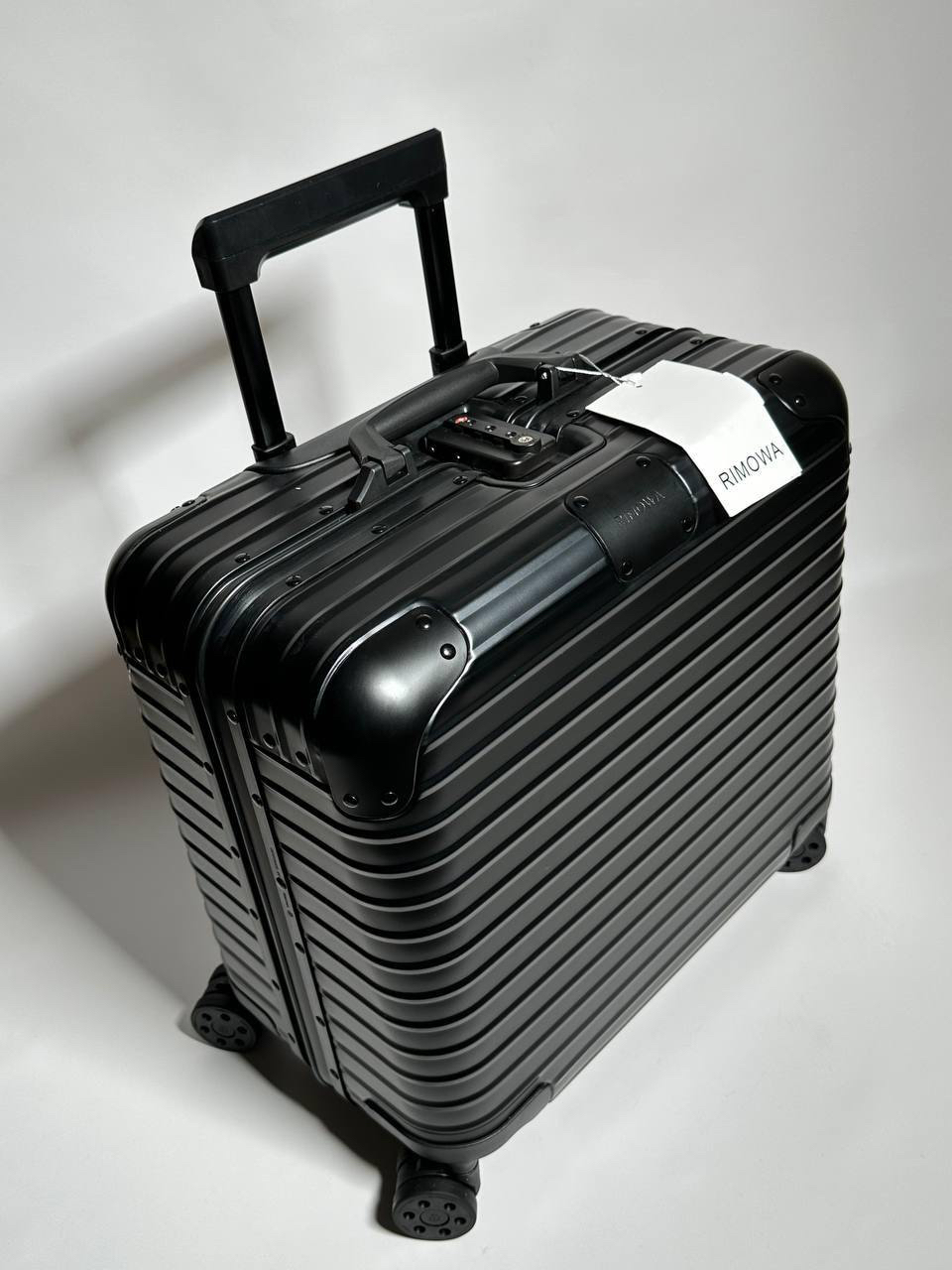 ЧЕМОДАН RIMOWA детальное фото