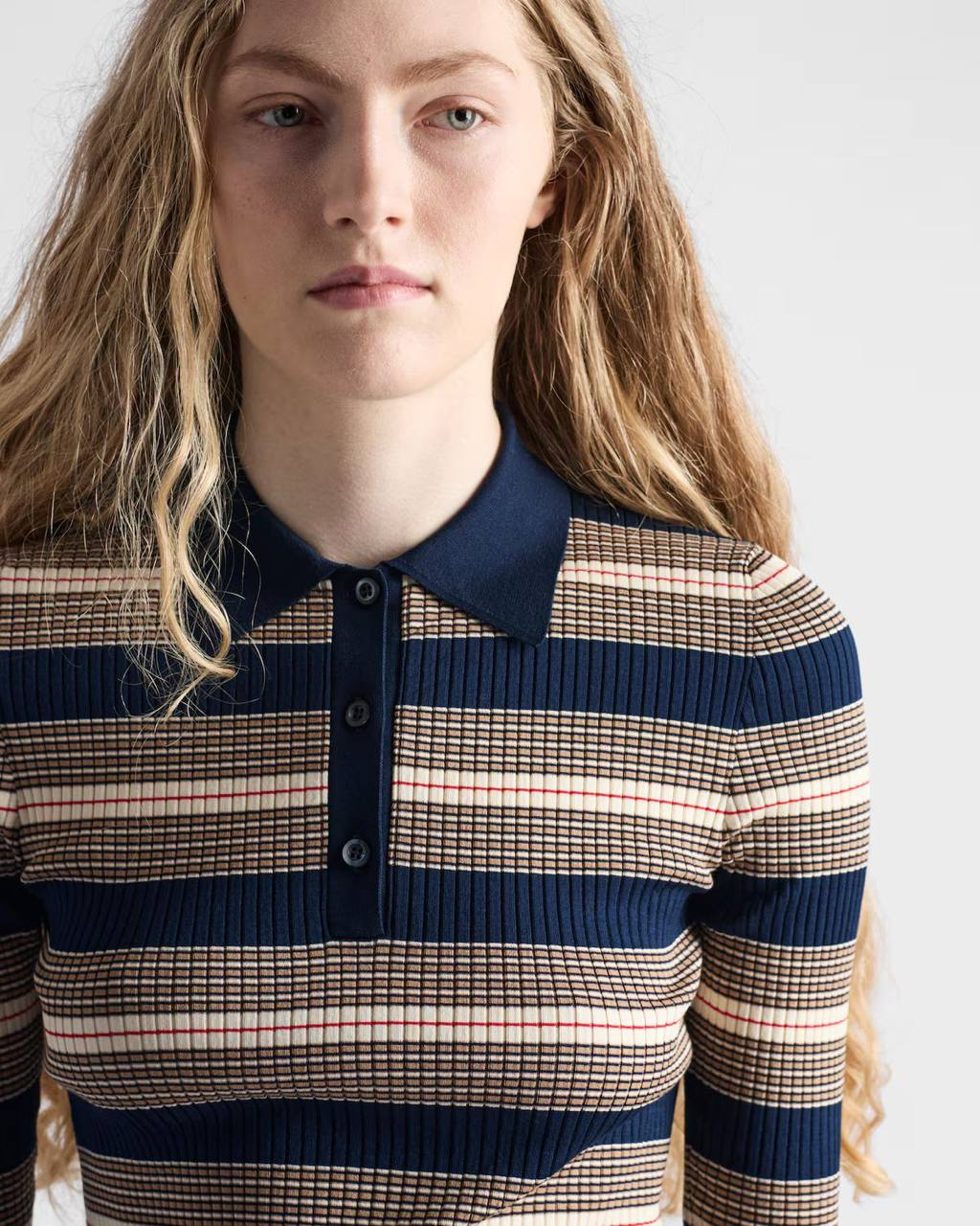 ФУТБОЛКА PRADA детальное фото