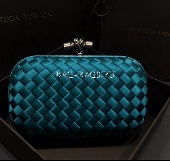 КЛАТЧ BOTTEGA VENETA KNOT детальное фото
