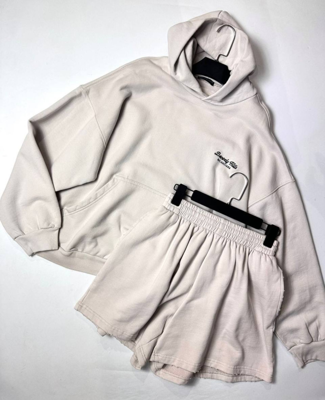 КОСТЮМ BALENCIAGA фото