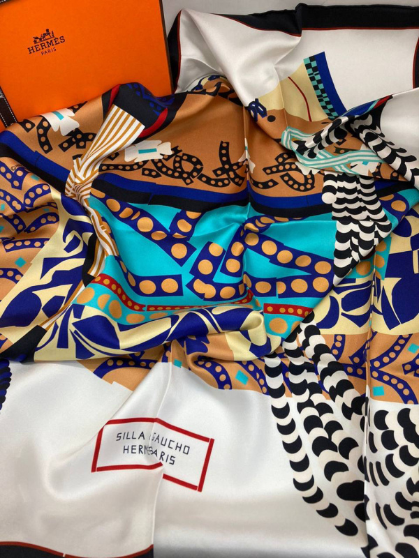 ПЛАТОК HERMES фото