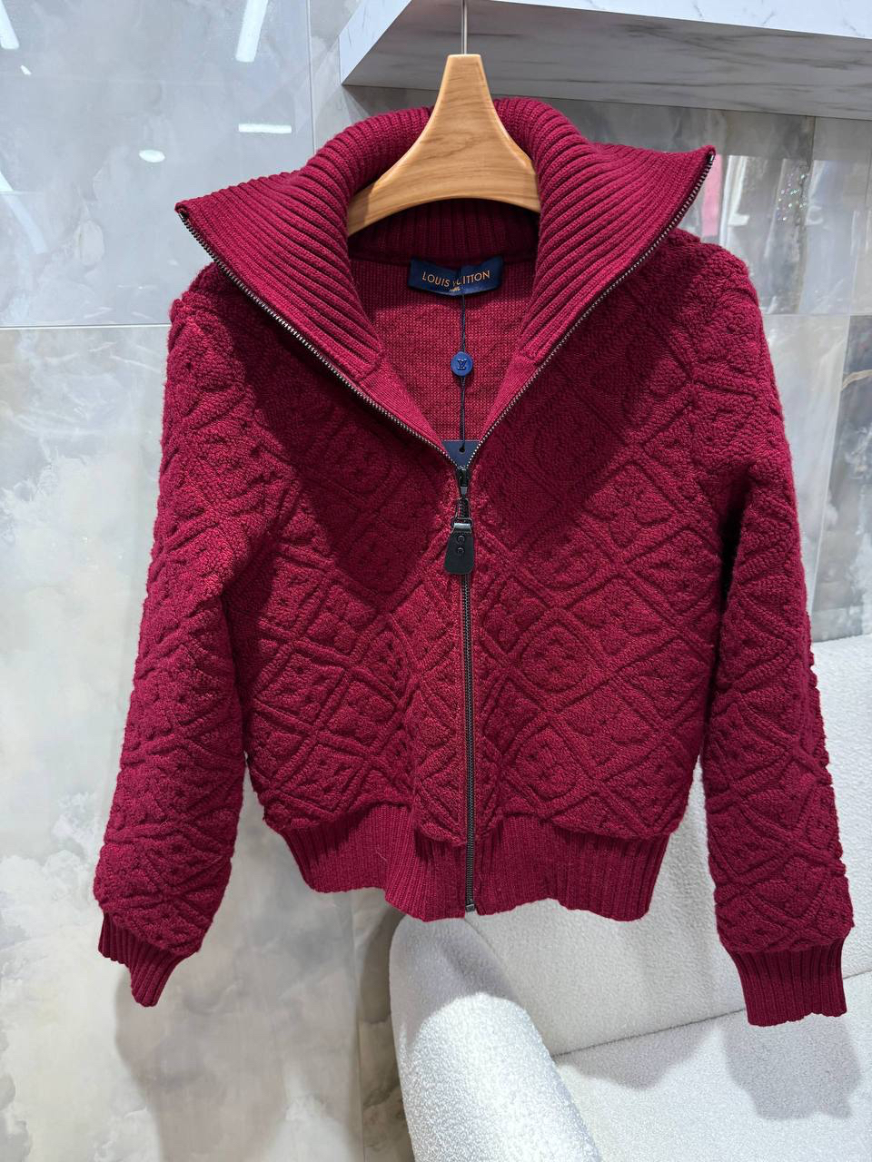 КАРДИГАН LOUIS VUITTON детальное фото