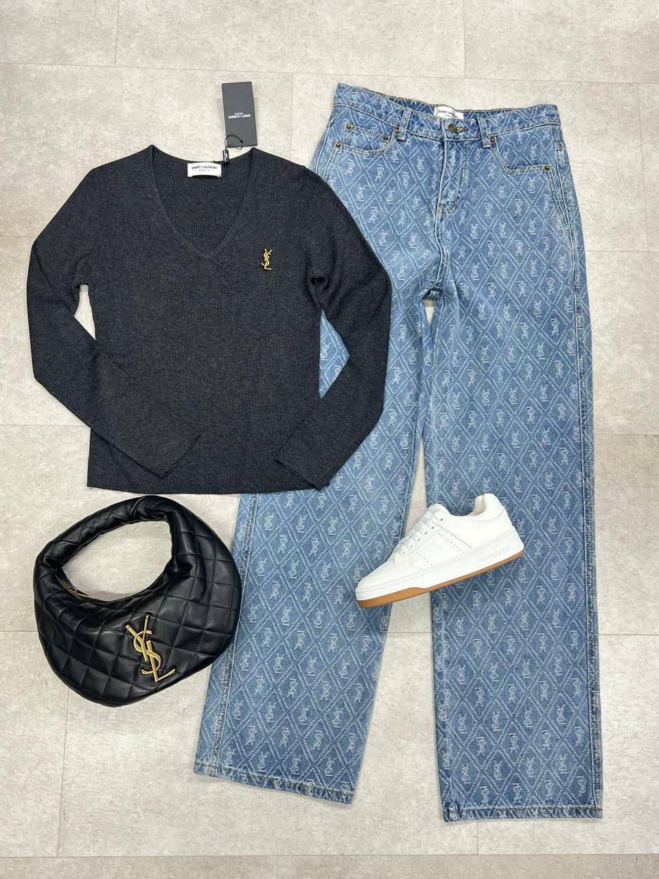 ЛОНГСЛИВ SAINT LAURENT детальное фото