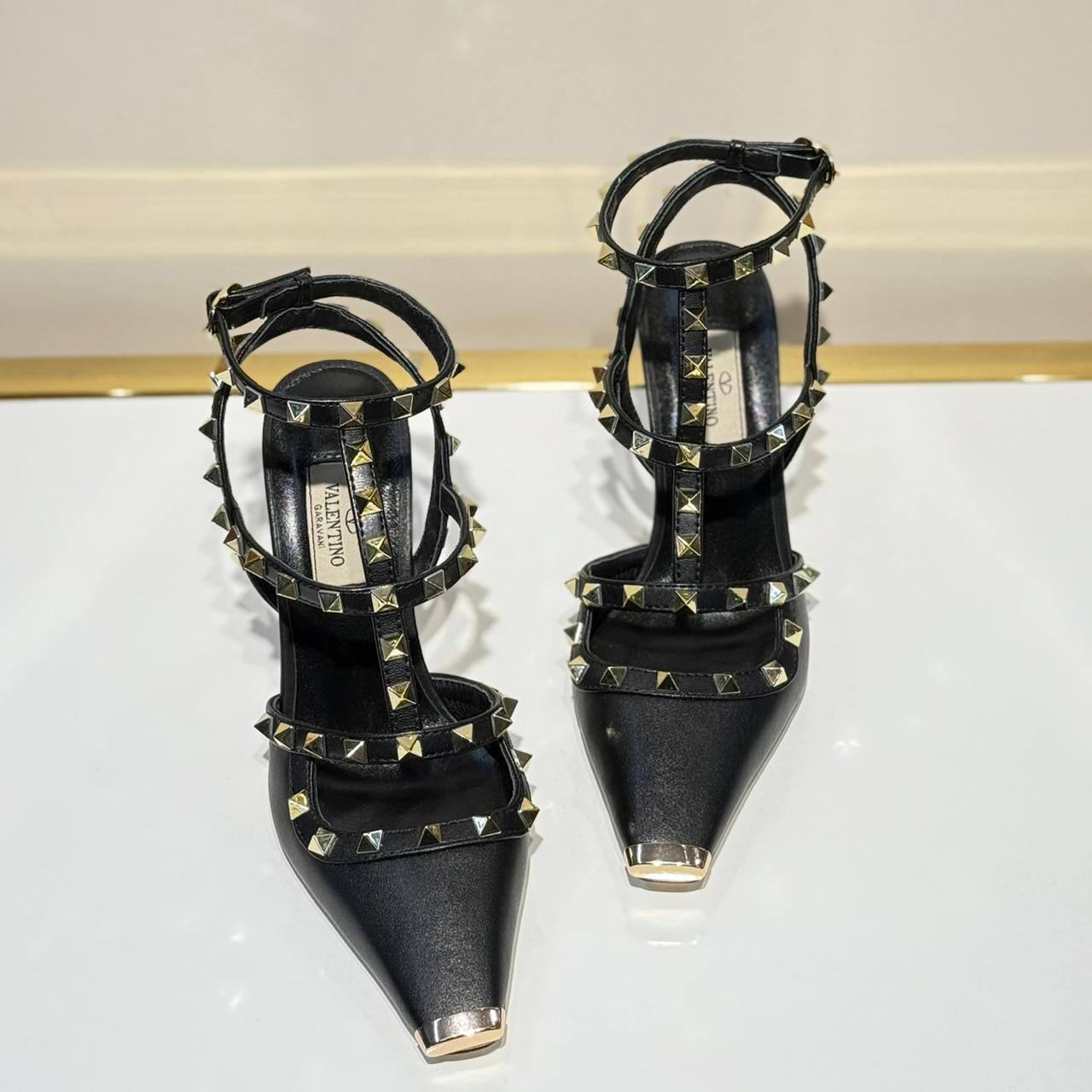 ТУФЛИ VALENTINO детальное фото