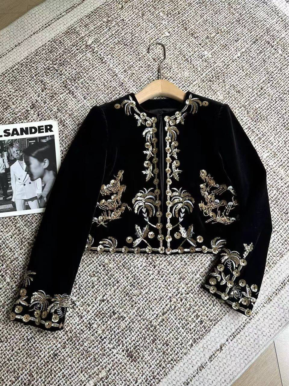 КОСТЮМ SCHIAPARELLI детальное фото