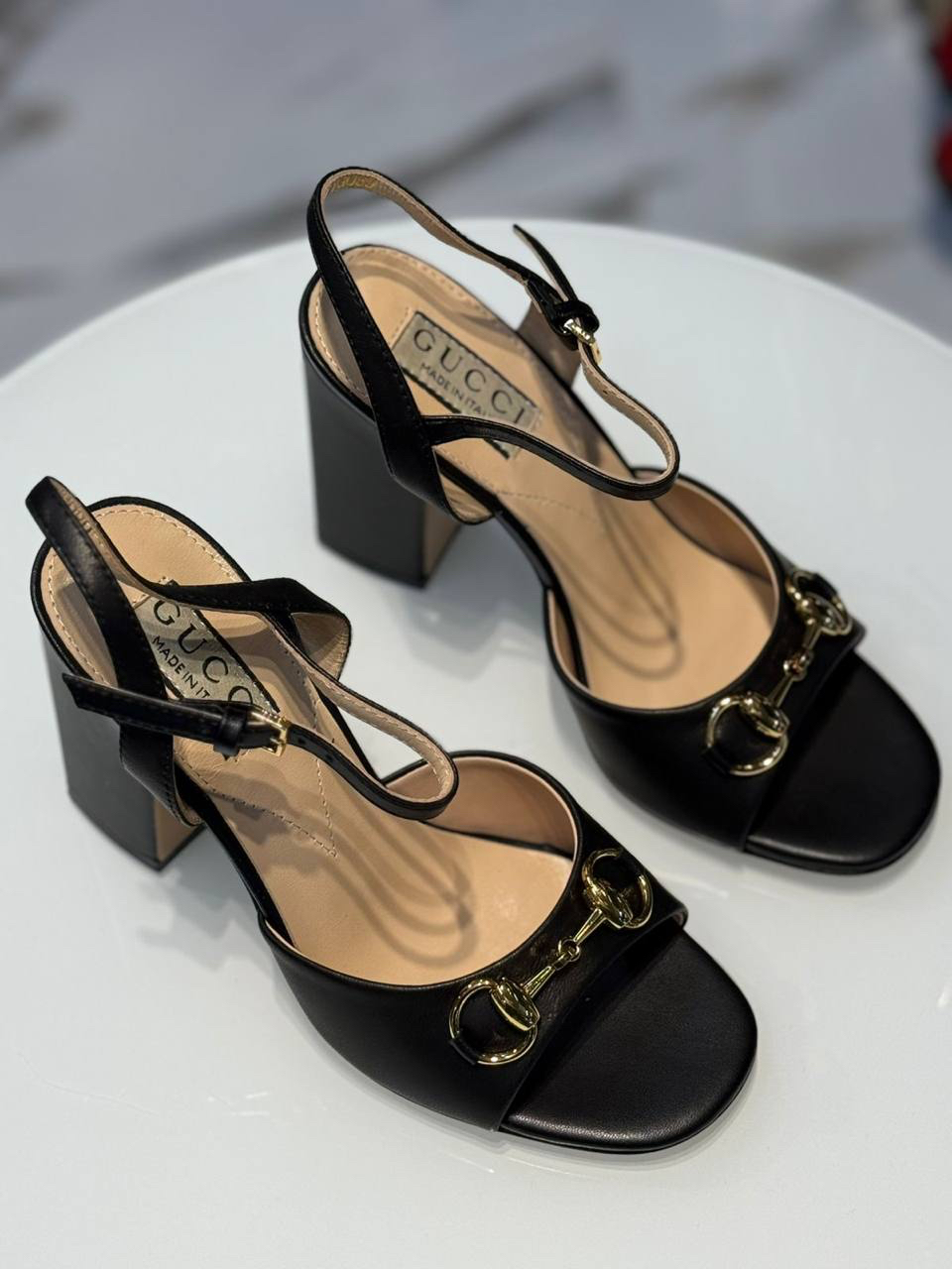 БОСОНОЖКИ GUCCI детальное фото