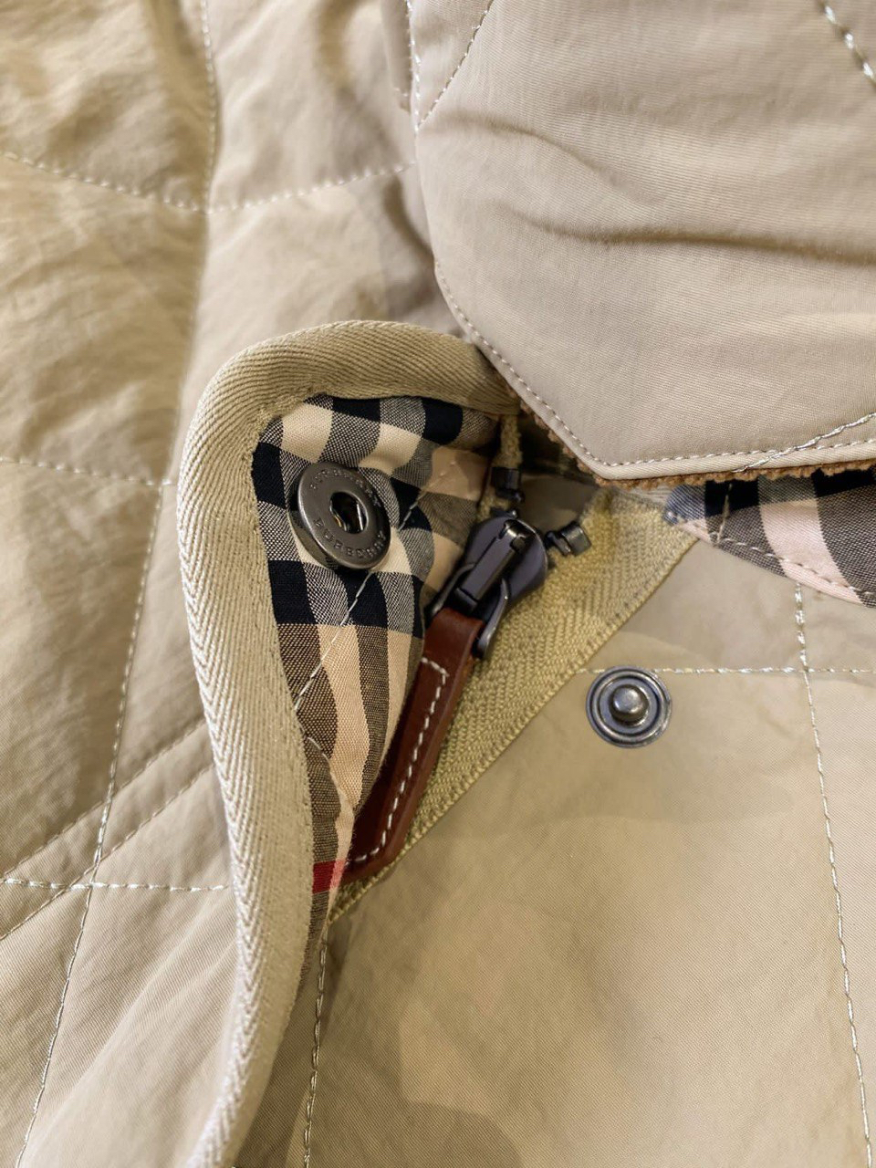 КУРТКА BURBERRY детальное фото