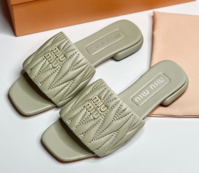 ШЛЕПКИ MIU MIU фото