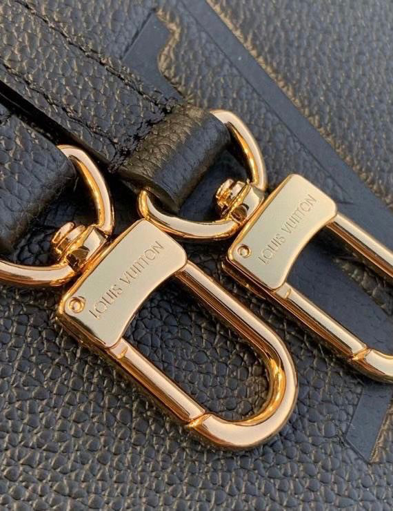 СУМКА LOUIS VUITTON детальное фото