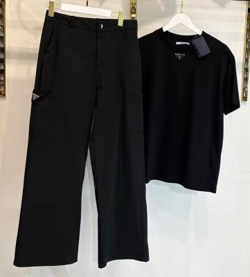 КОСТЮМ PRADA фото