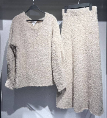 КОСТЮМ BOTTEGA VENETA фото