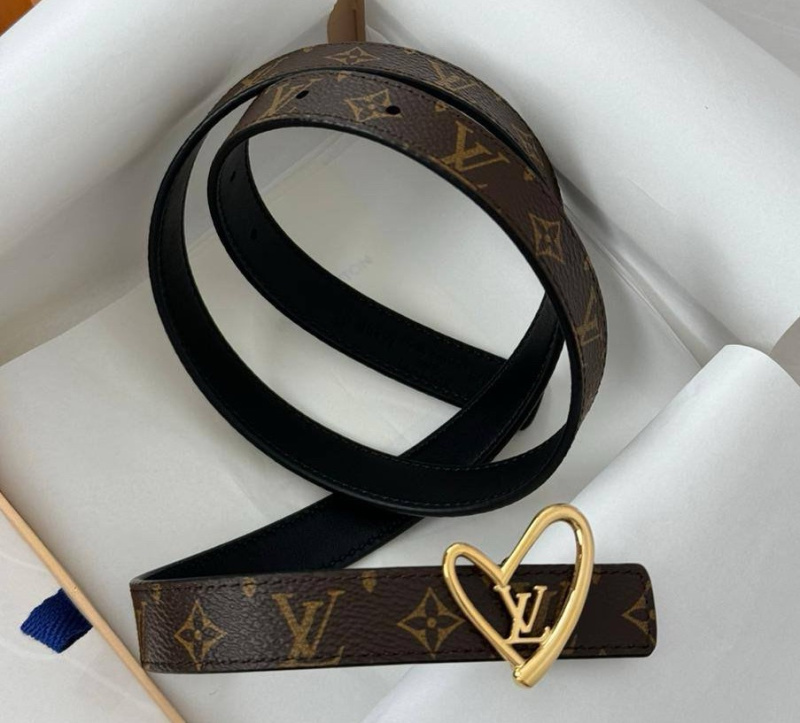 ЖЕНСКИЙ РЕМЕНЬ LOUIS VUITTON фото