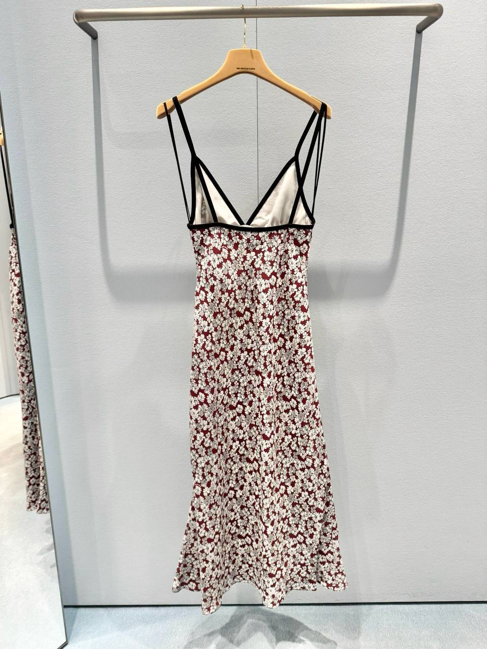 ПЛАТЬЕ MIU MIU детальное фото