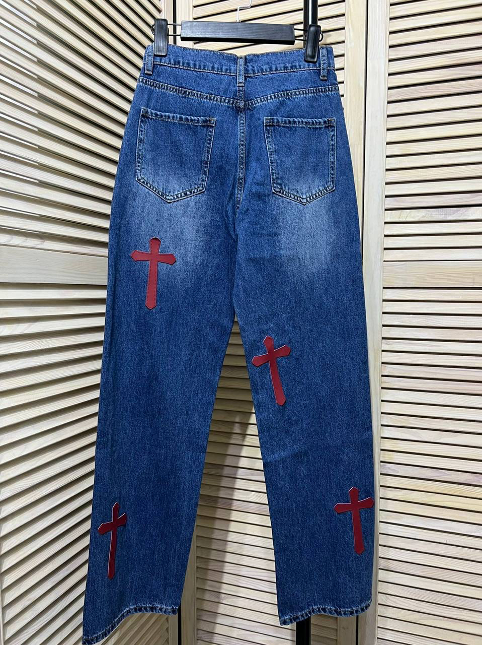 ДЖИНСЫ CHROME HEARTS детальное фото