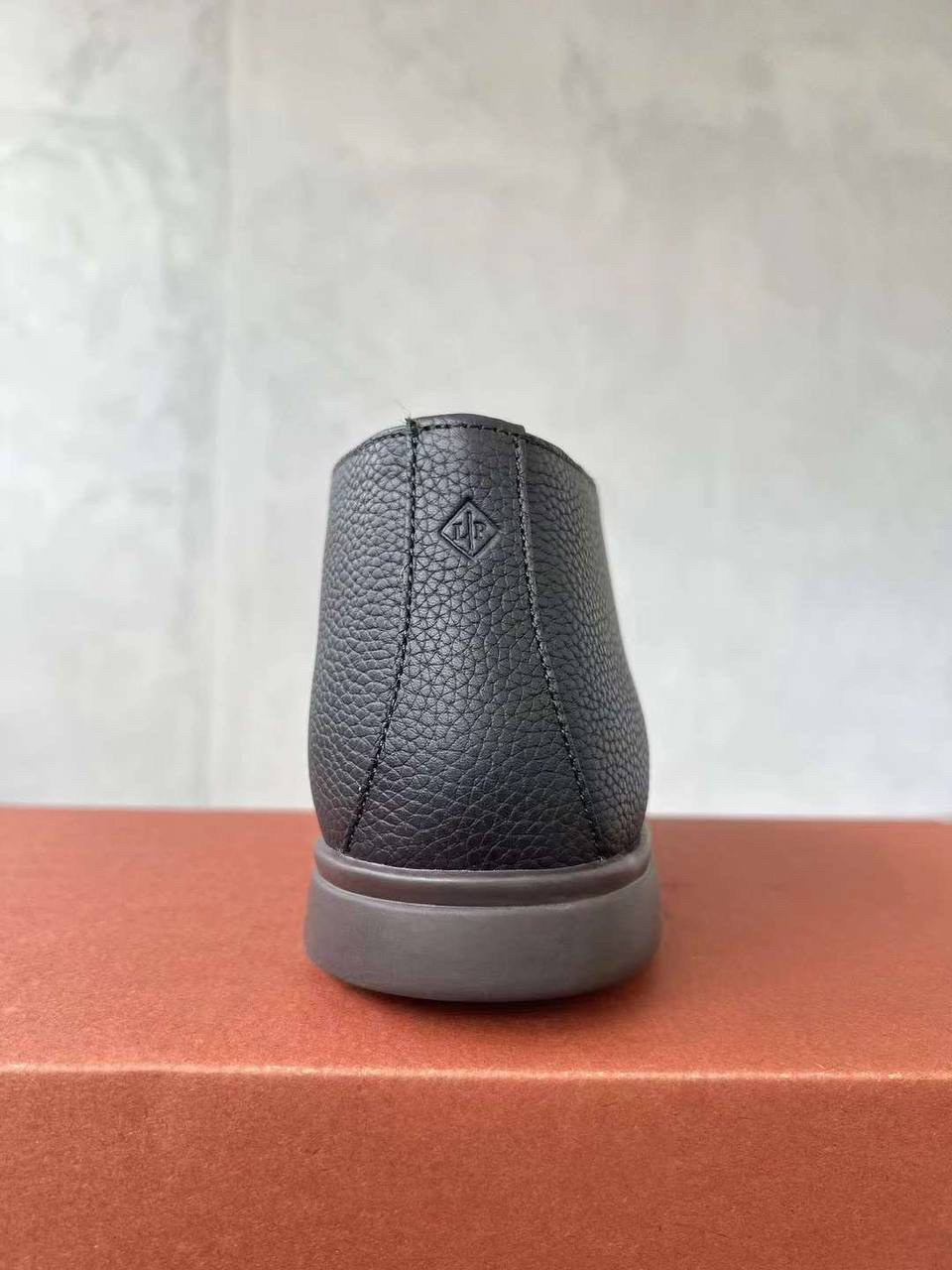 МУЖСКИЕ ЛОФЕРЫ LORO PIANA детальное фото