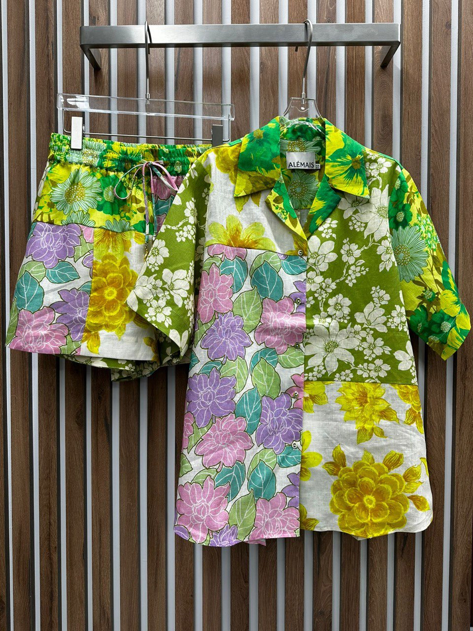 КОСТЮМ ALEMAIS детальное фото