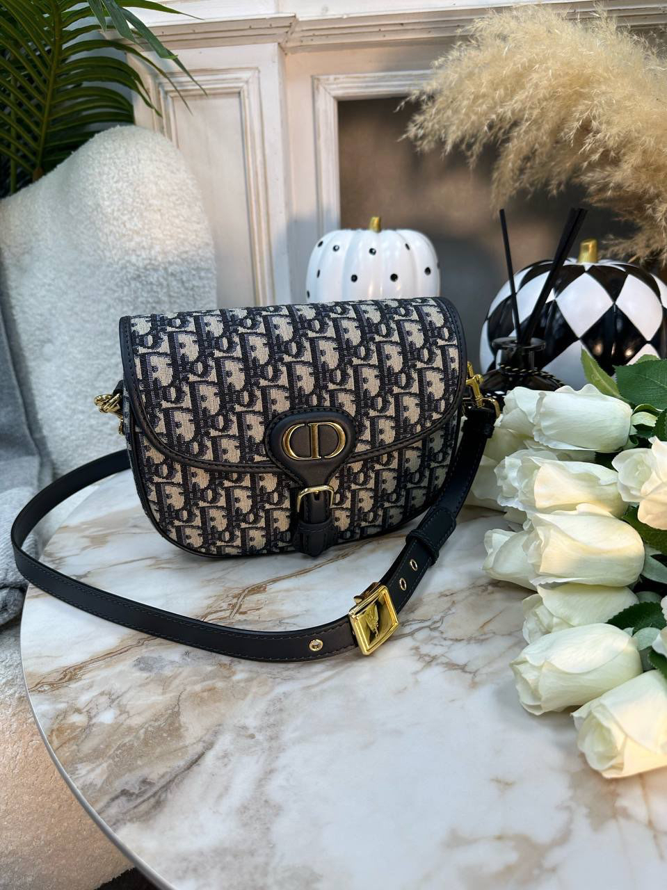 СУМКА CHRISTIAN DIOR BOBBY средняя детальное фото