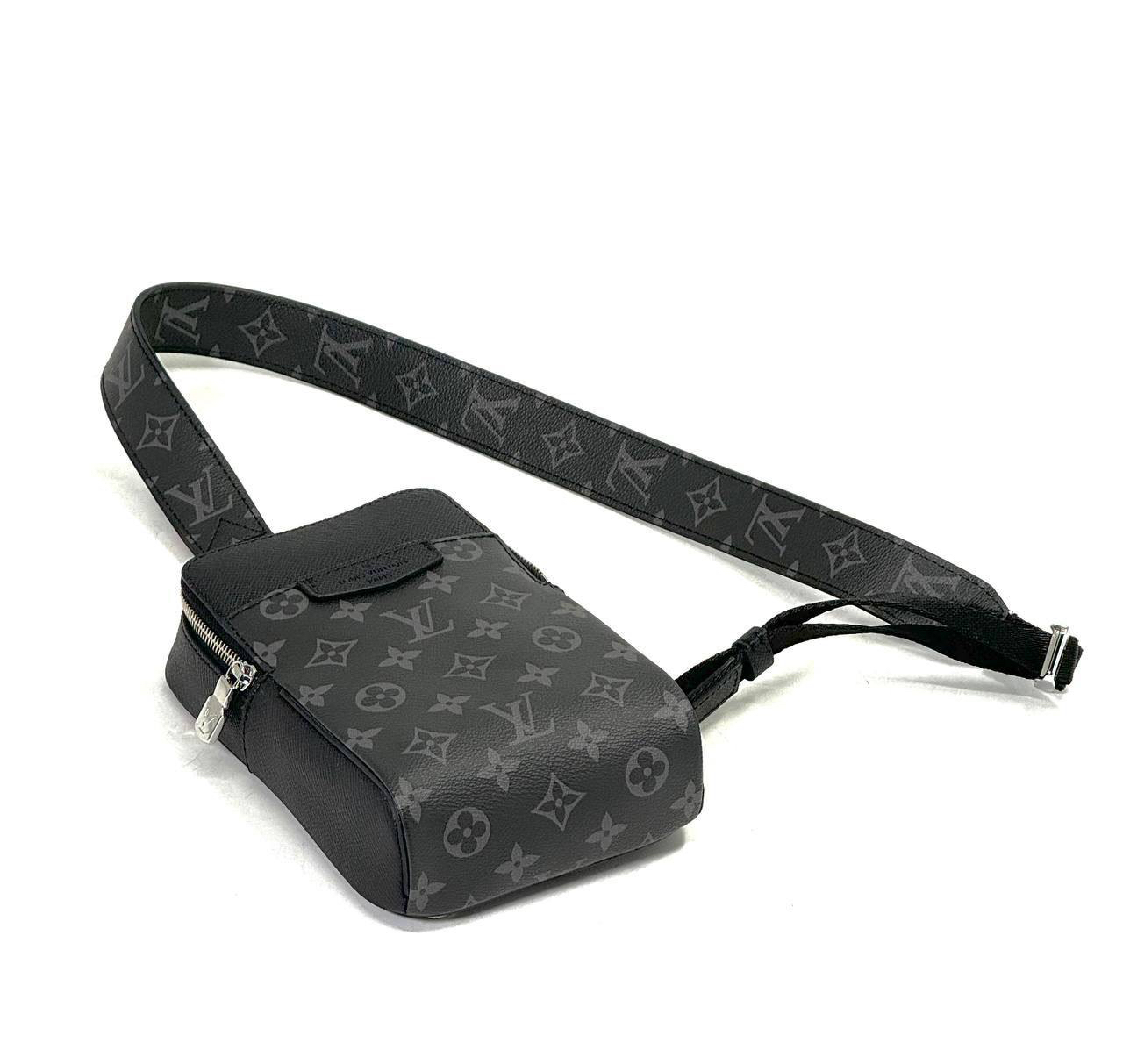 МУЖСКАЯ СУМКА СЛИНГ LOUIS VUITTON детальное фото