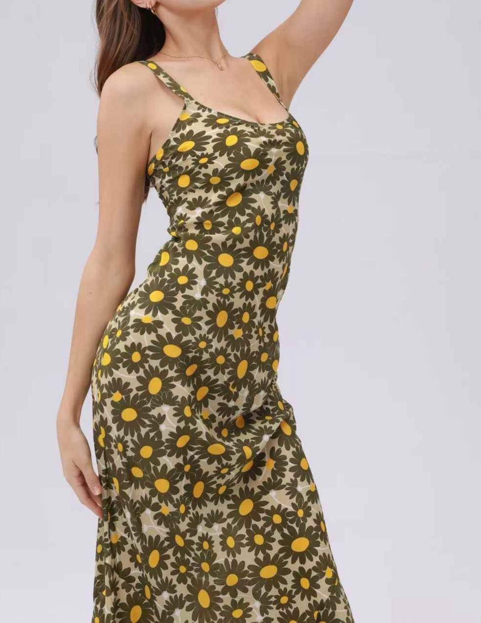 ПЛАТЬЕ REALISATION детальное фото