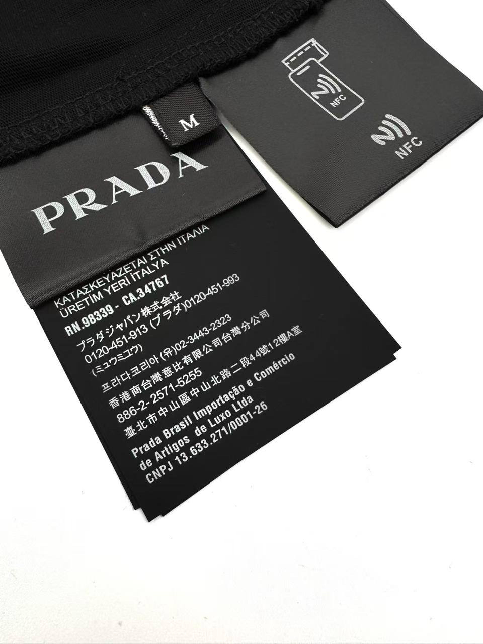 МУЖСКОЙ ЛОНГСЛИВ PRADA детальное фото