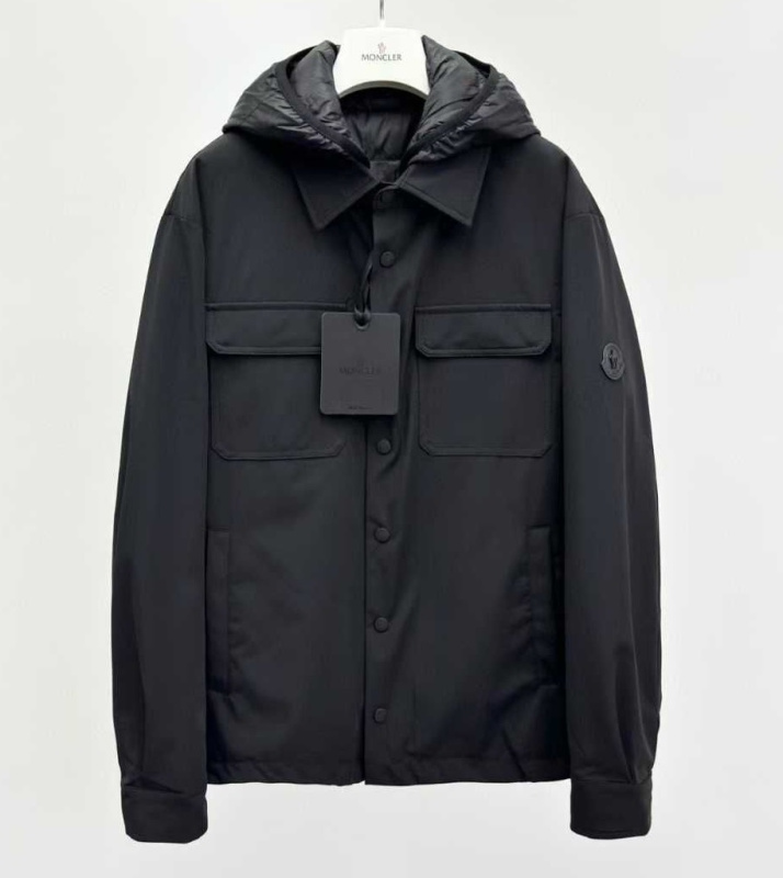 МУЖСКАЯ КУРТКА MONCLER фото