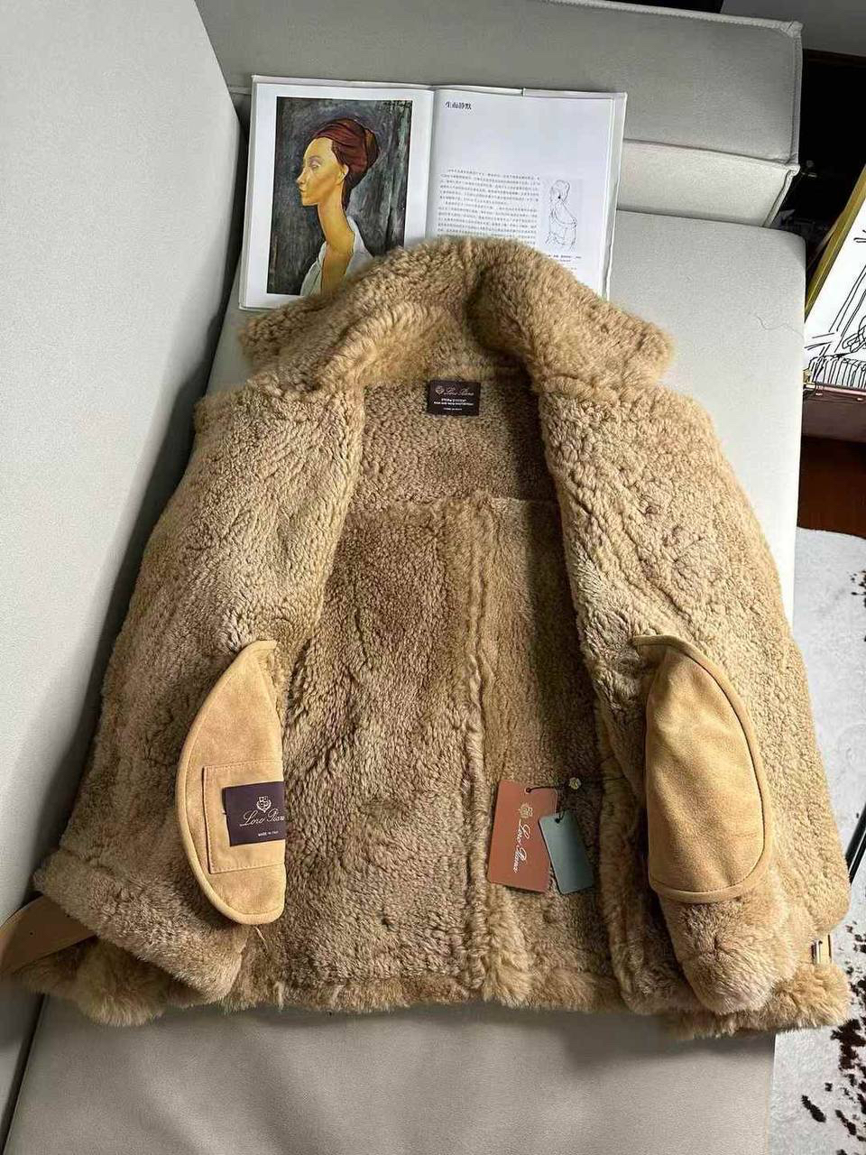 ДУБЛЕНКА LORO PIANA детальное фото