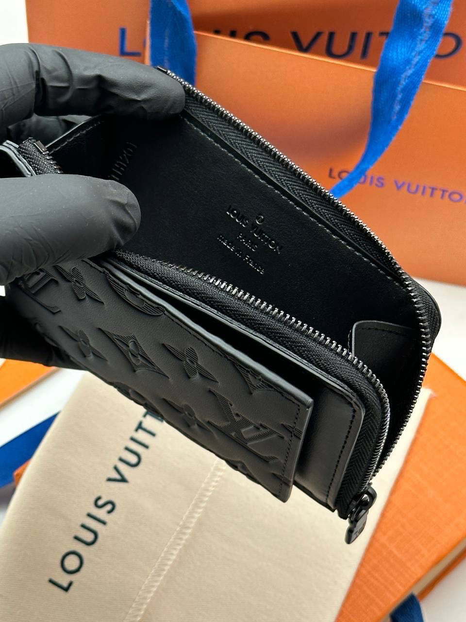 КАРТХОЛДЕР LOUIS VUITTON детальное фото