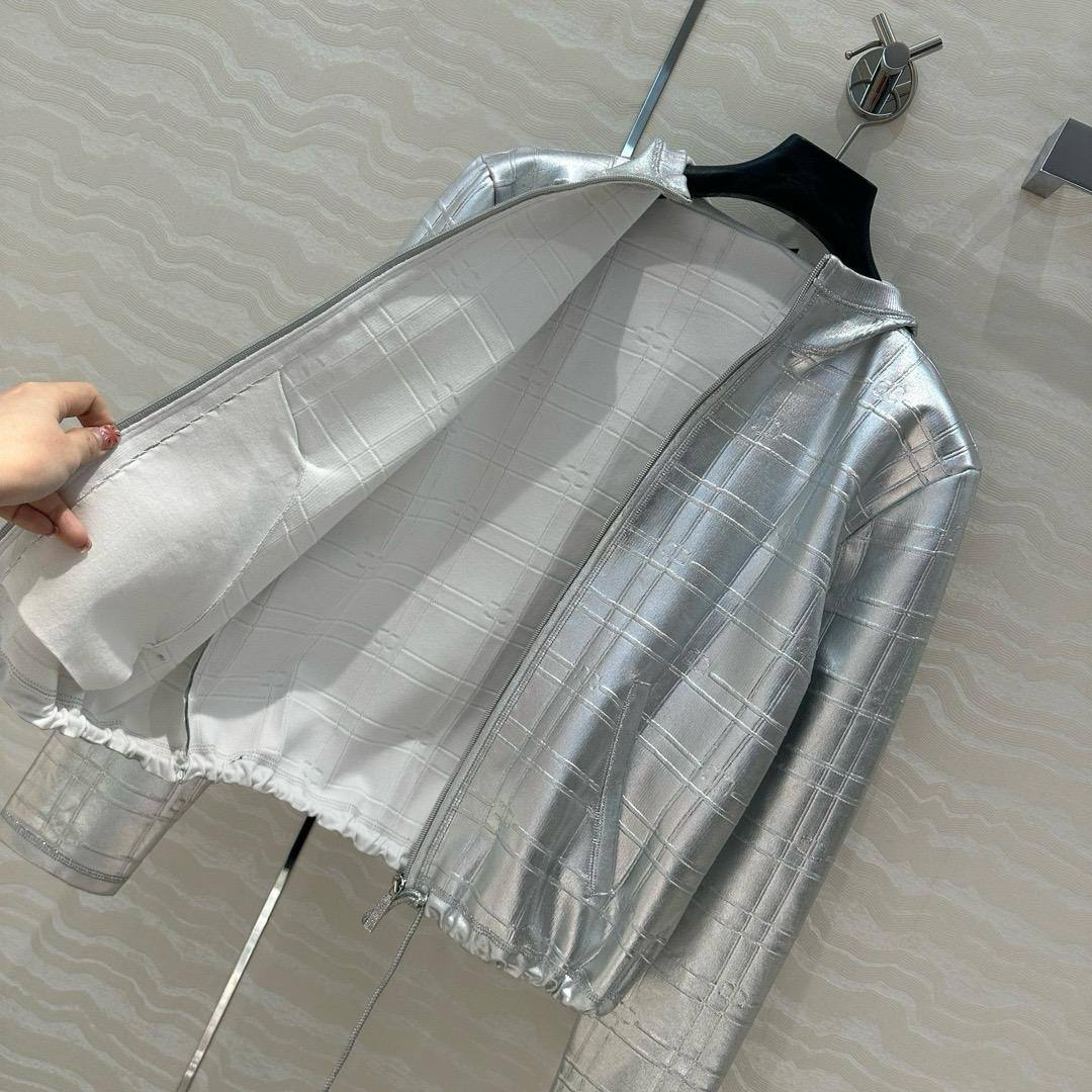 БОМБЕР CHANEL детальное фото