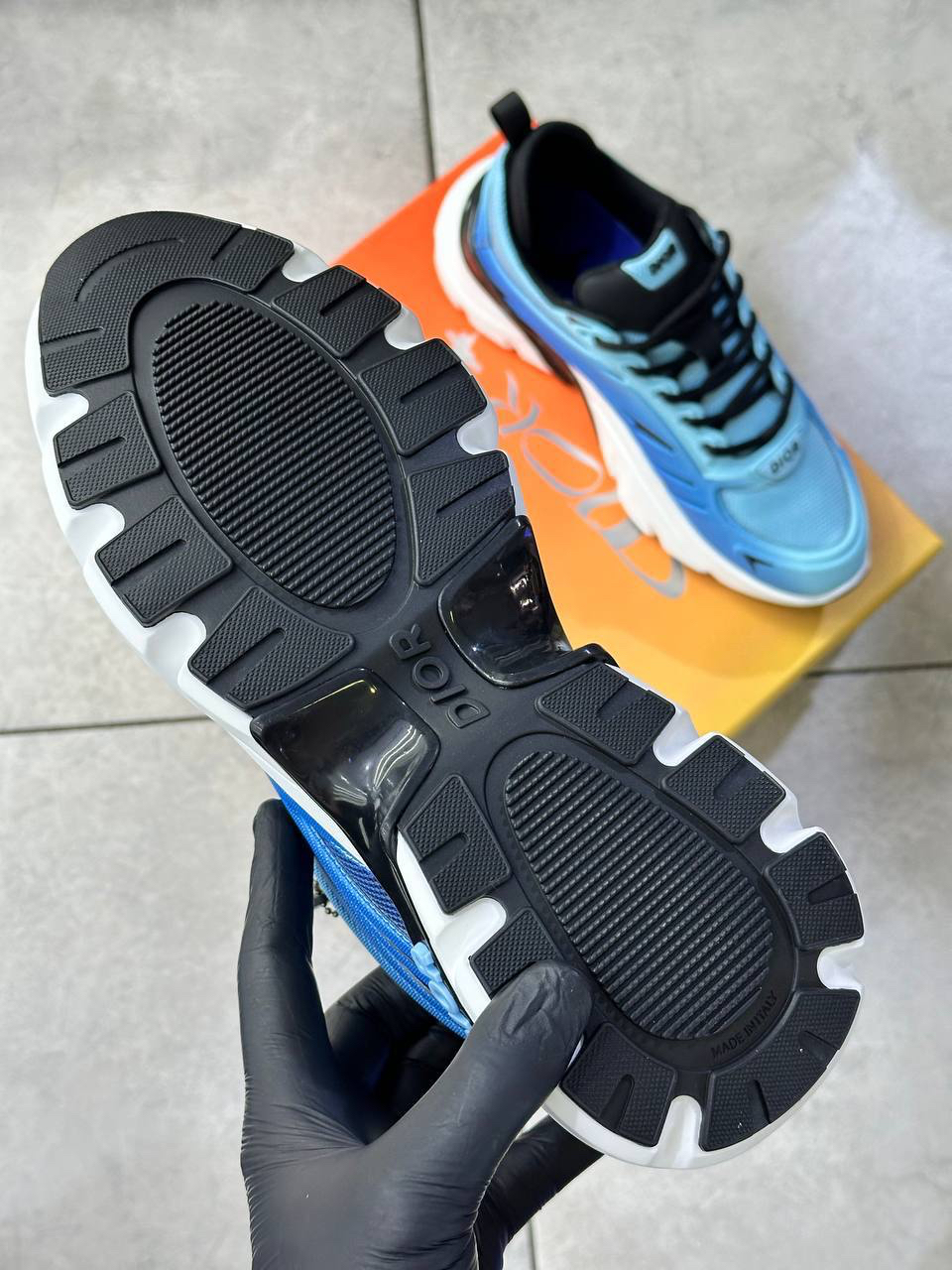 МУЖСКИЕ КРОССОВКИ CHRISTIAN DIOR детальное фото