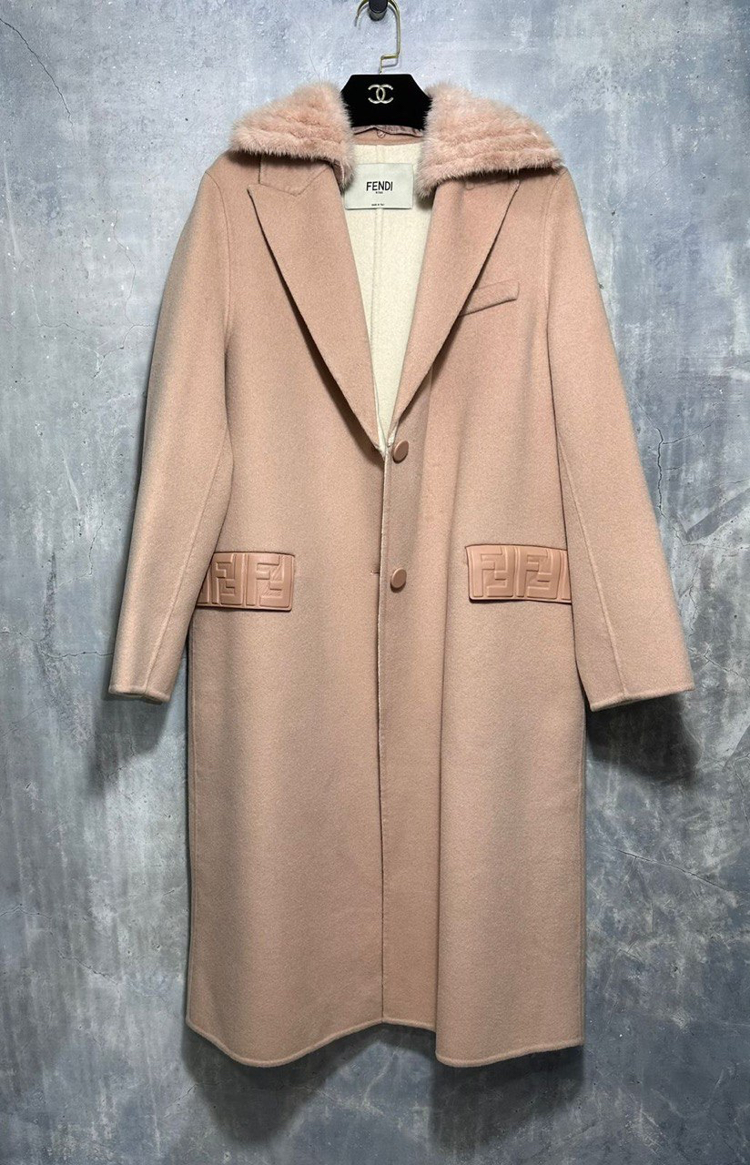 ПАЛЬТО FENDI детальное фото