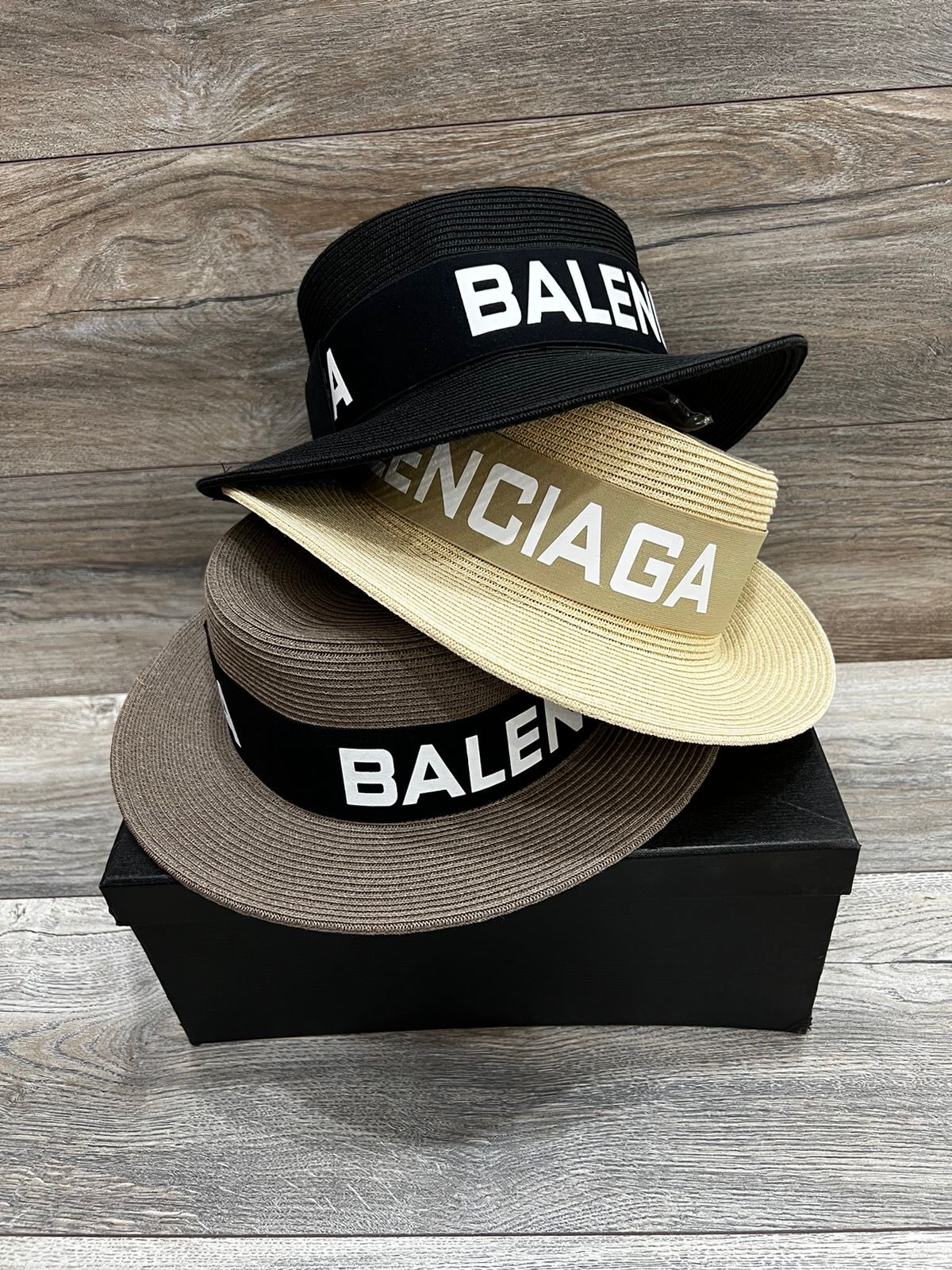 ШЛЯПА BALENCIAGA детальное фото