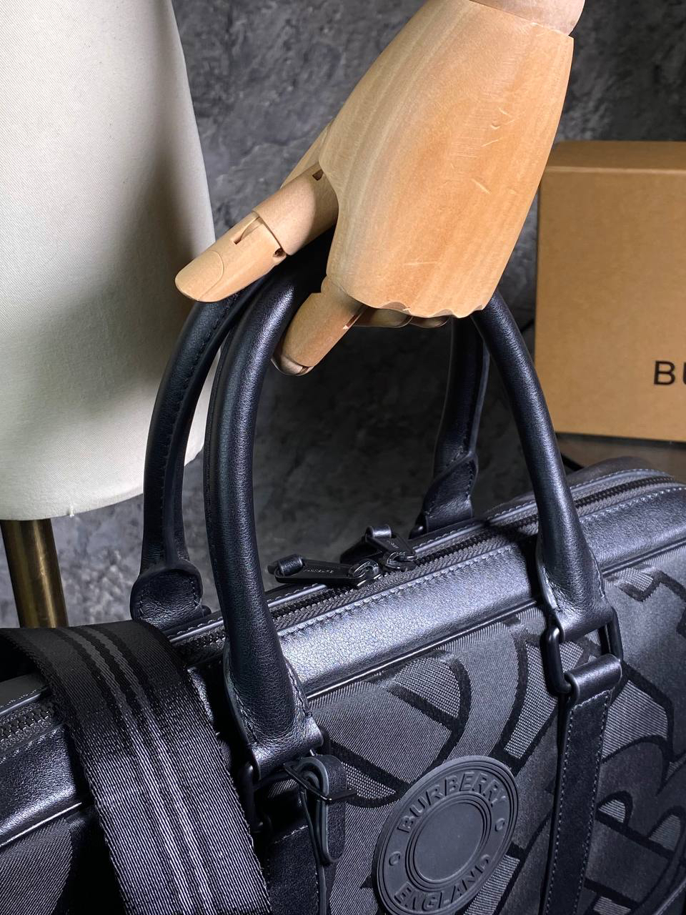 МУЖСКОЙ ПОРТФЕЛЬ BURBERRY детальное фото