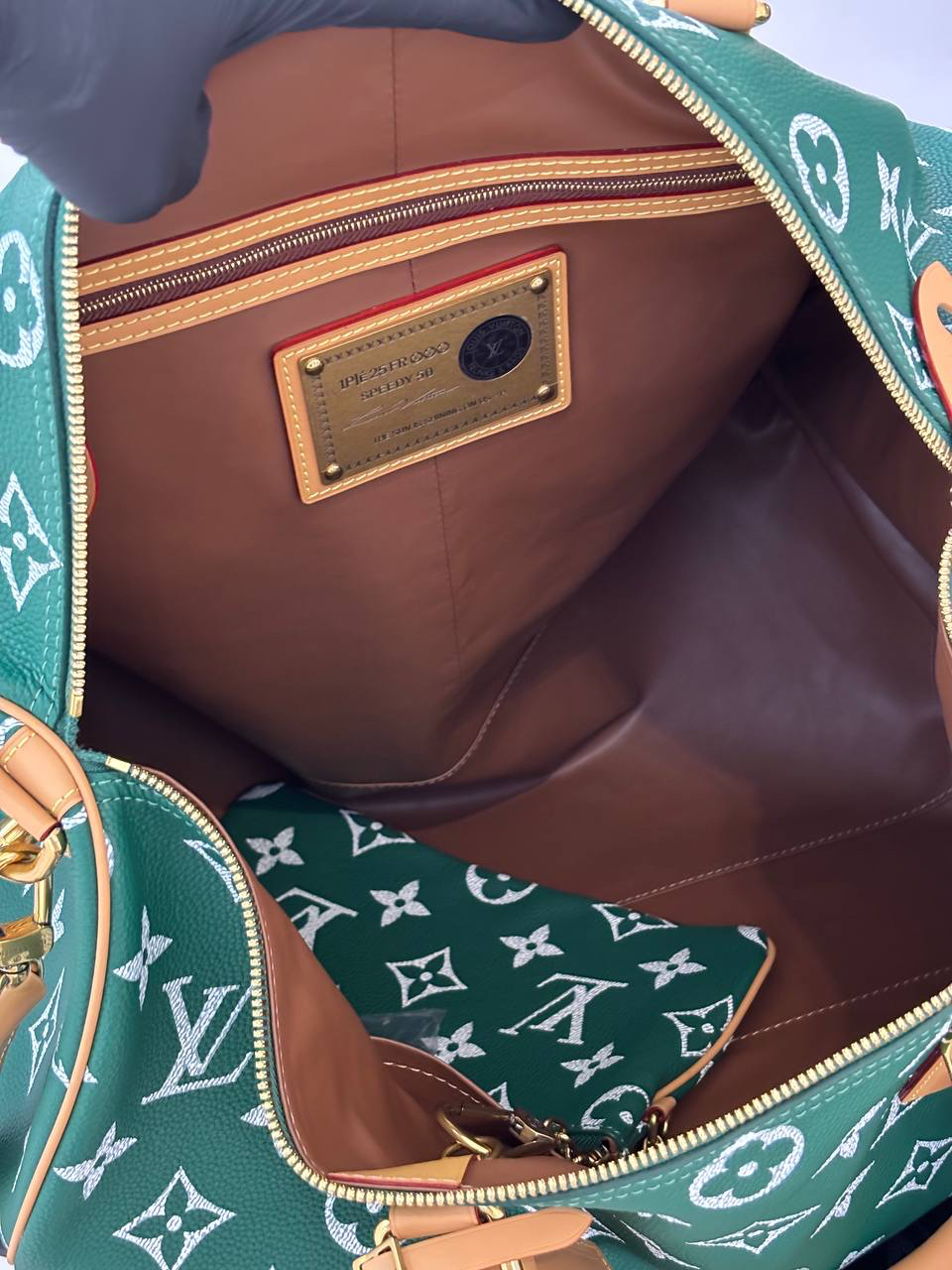 ДОРОЖНАЯ СУМКА LOUIS VUITTON детальное фото