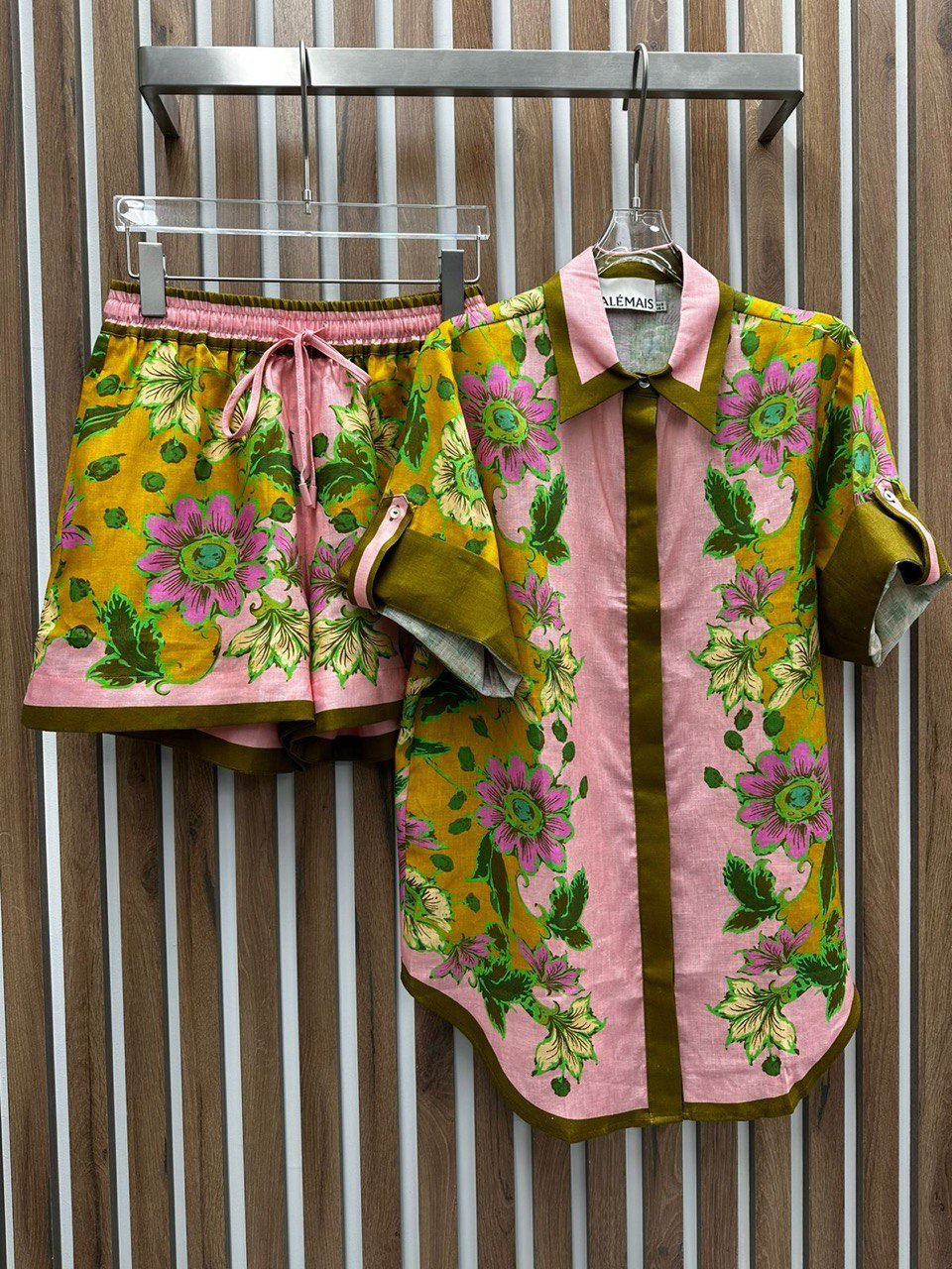 КОСТЮМ ALEMAIS детальное фото