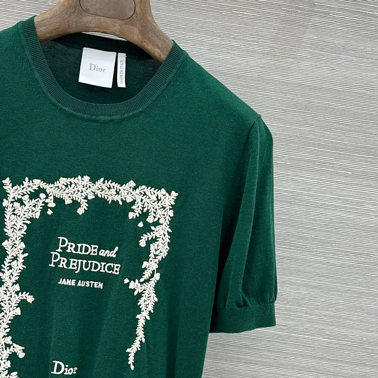ФУТБОЛКА CHRISTIAN DIOR детальное фото